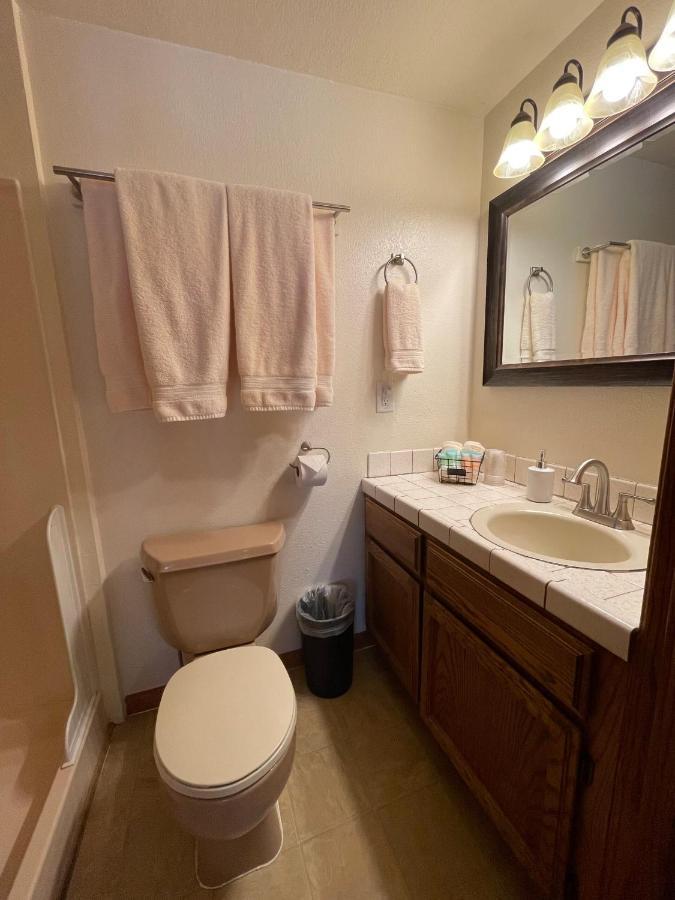 Berkshire Inn Groveland Luaran gambar