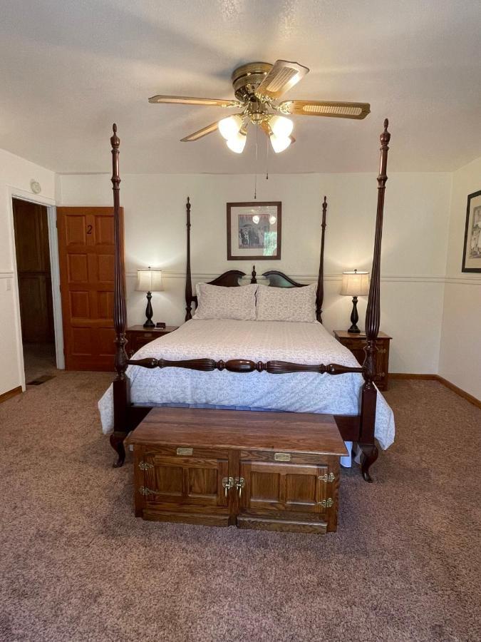 Berkshire Inn Groveland Luaran gambar